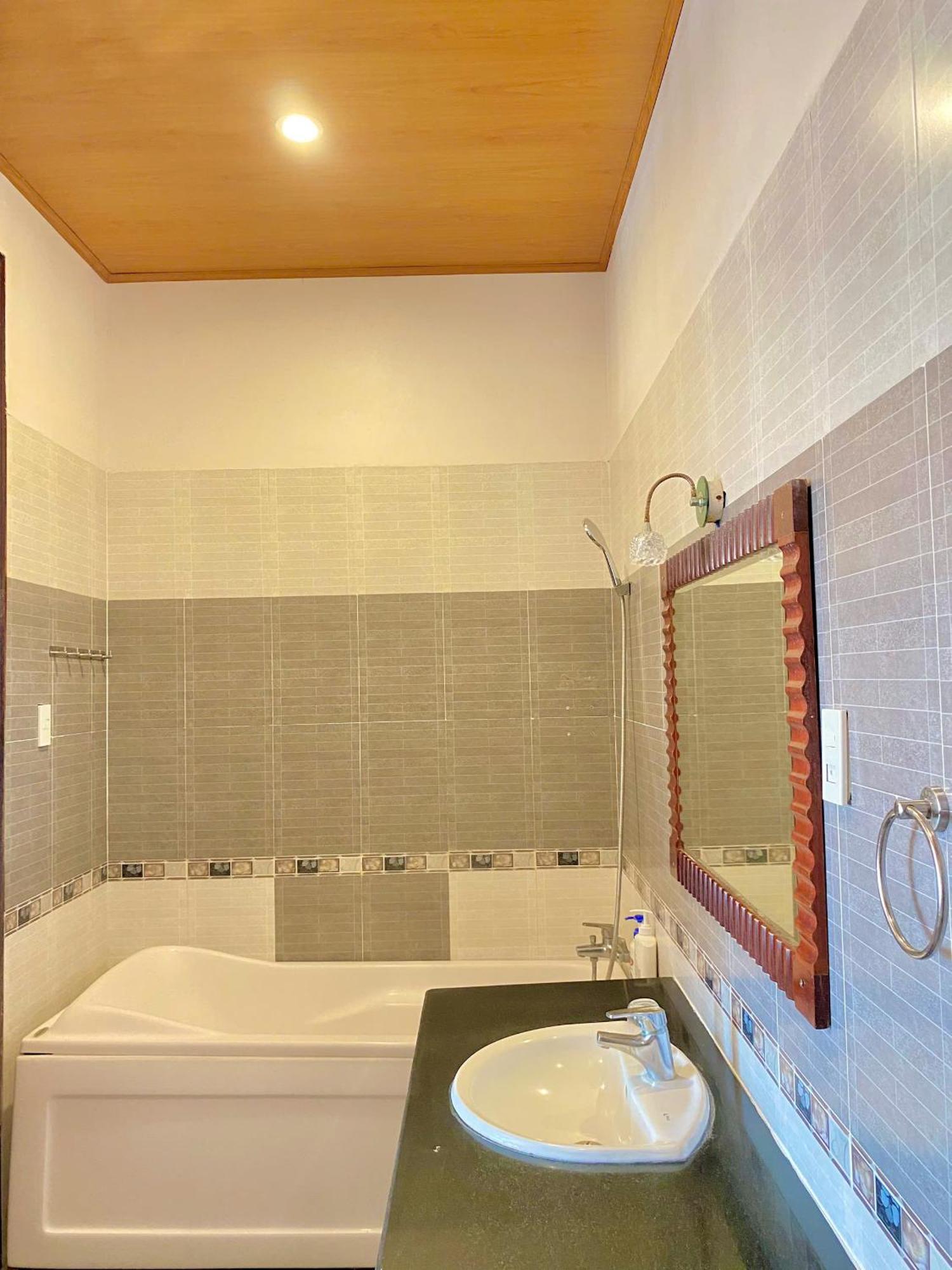 Phuc Hung 2 Hotel Rạch Giá Buitenkant foto