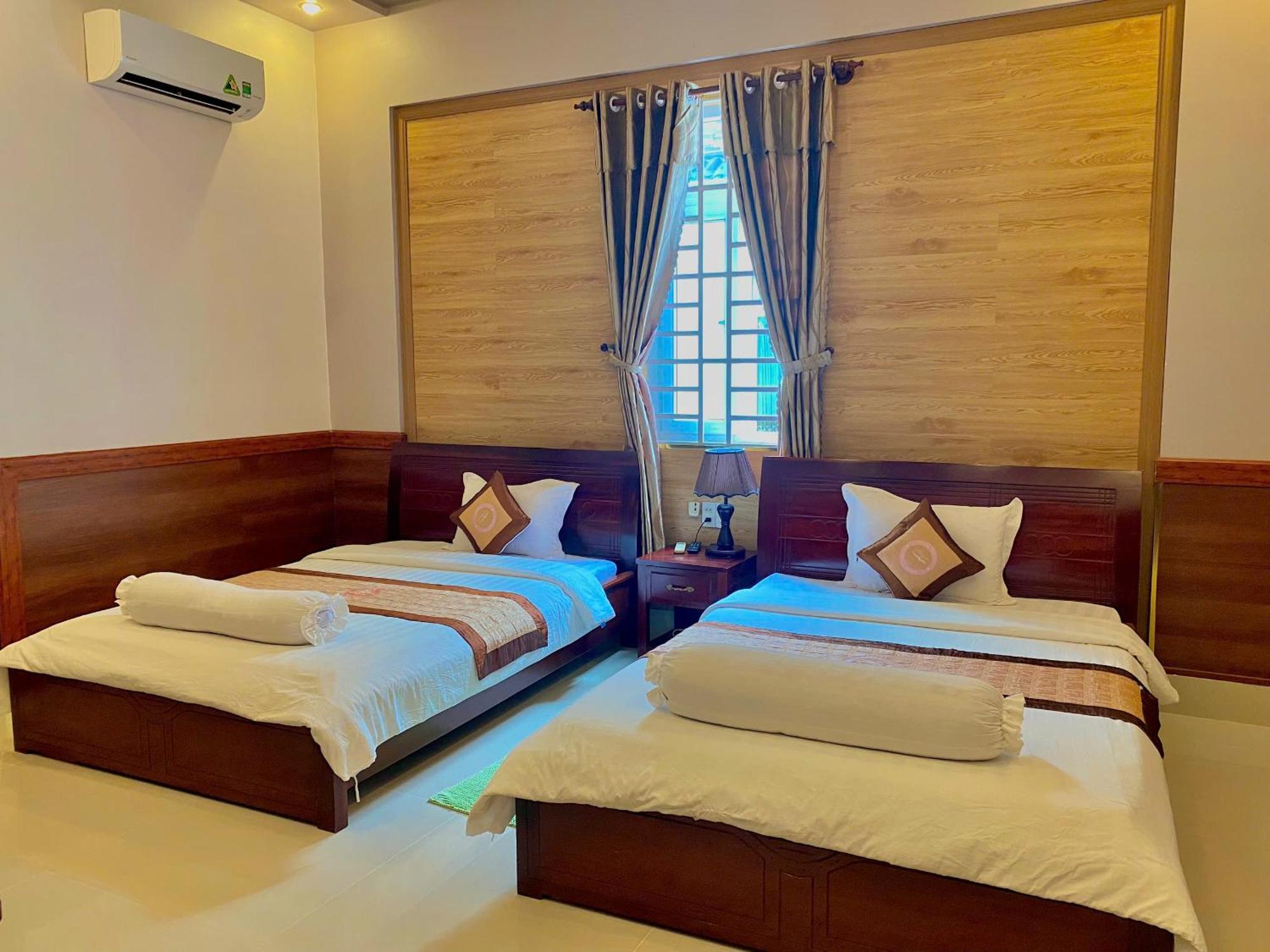 Phuc Hung 2 Hotel Rạch Giá Buitenkant foto