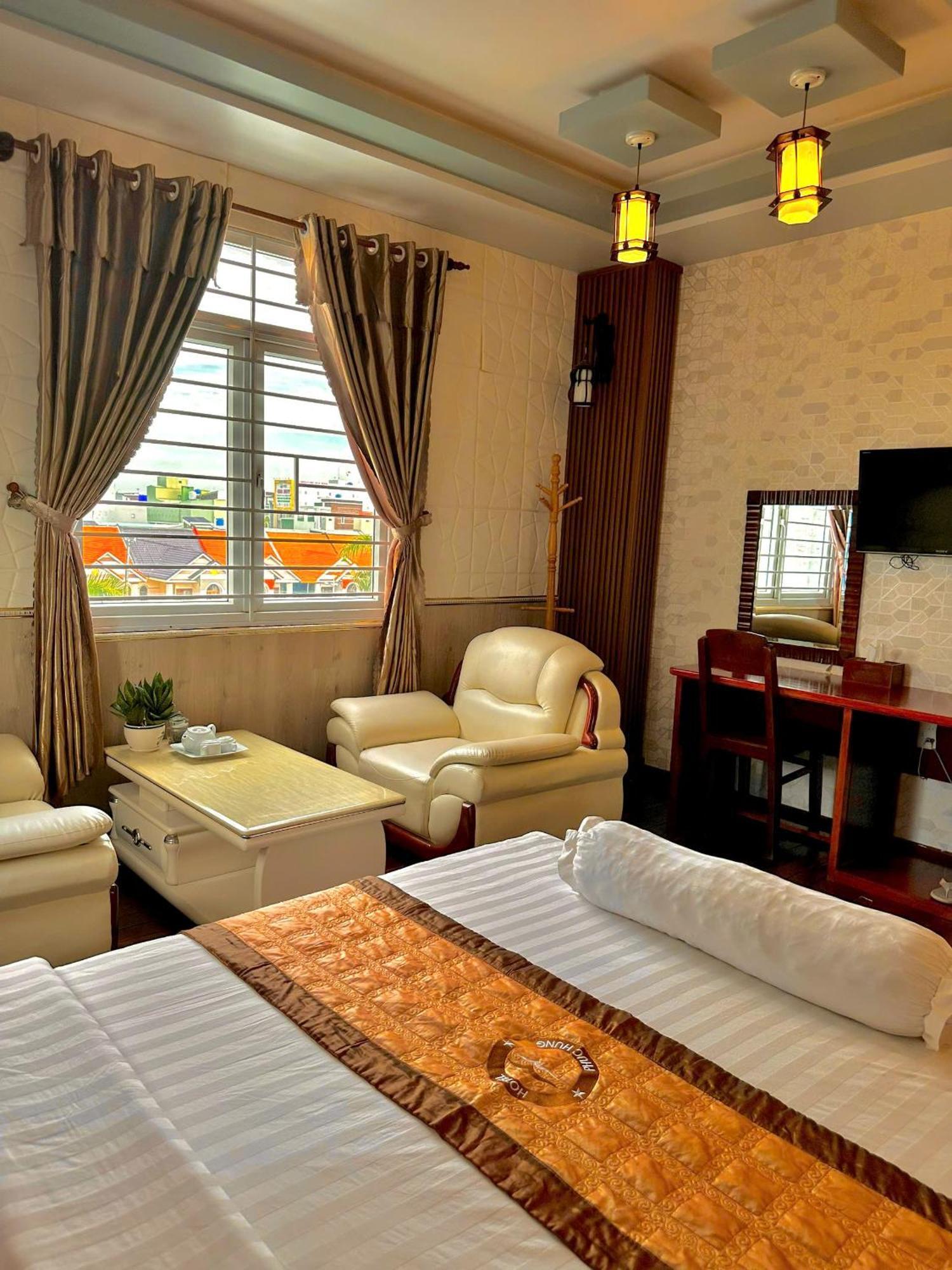 Phuc Hung 2 Hotel Rạch Giá Buitenkant foto