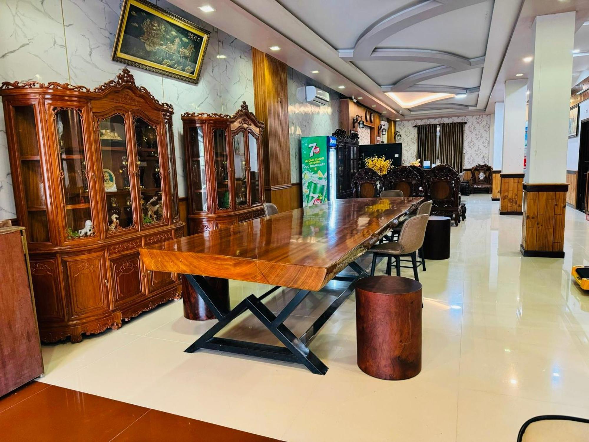 Phuc Hung 2 Hotel Rạch Giá Buitenkant foto